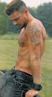 Ricky_martin_shirtless