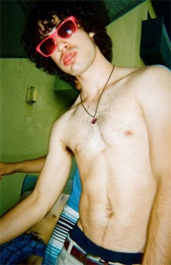 Criss_shirtless