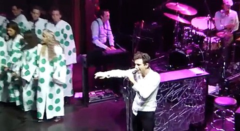 Popular_mika