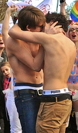 Femen_men