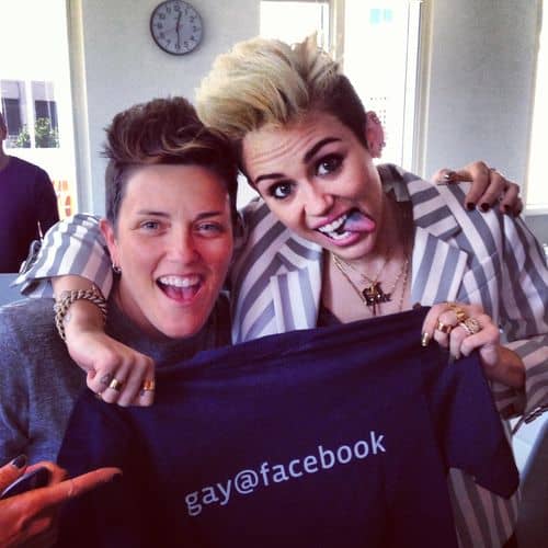 Miley2
