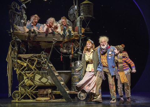 4 2308 Kristy Cates Madeleine Doherty Paul Slade Smith Emily Padgett John Rubenstein Ryan Sell in ROALD DAHLS CHARLIE AND THE CHOCOLATE FACTORY Photo by Joan Marcus 2017