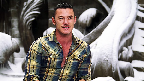 Luke Evans movie set
