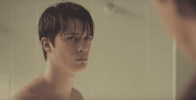 The 12 Sexiest Movie Hunks Of 2017 (So Far) 11 handsomedevil shower