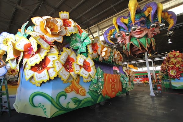 Float Inside MGW