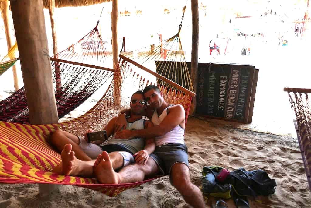 Los Muertos beach Stef Seb