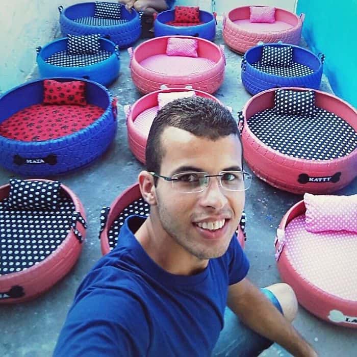 5c5d42fc41de7 Young Brazilian is turning old tires into beds for animals and the environment is grateful 5c5a286772f87 700