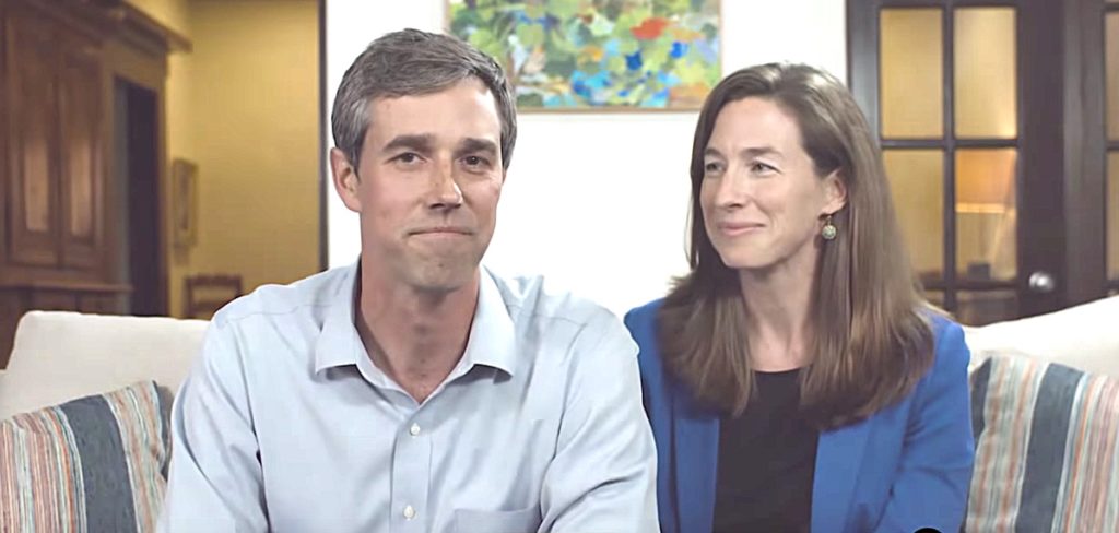 Beto O'Rourke Breaks Bernie Sanders' Single Day Fundraising Record, Hauling In $6.1 Million 1 Beto O'Rourke