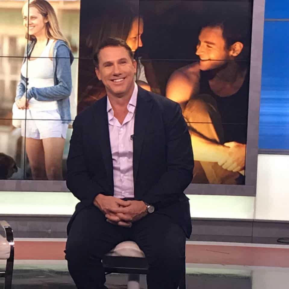 Nicholas Sparks Apologizes For Homophobic Emails, Claims Loving And Accepting Lgbtq People Is One Of His 'Core Values' 1 sparks