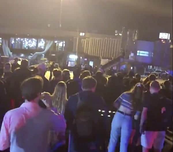 Panicked Labor Day Stampede At Newark Airport Terminal After Airline Employee Screams 'Evacuate' — Videos 1 Newark