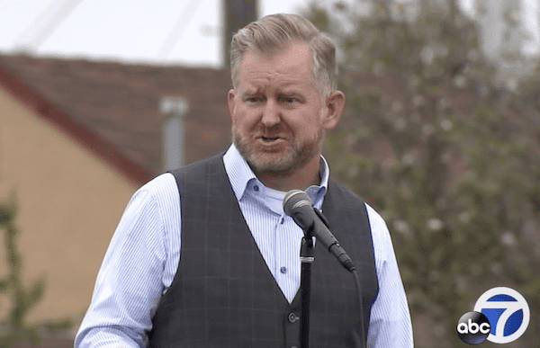 Trump-Loving 'Ex-Gay' Pastor Leads Calif. Group Vowing To Defy Coronavirus Order: Watch 1 Domen.Jim