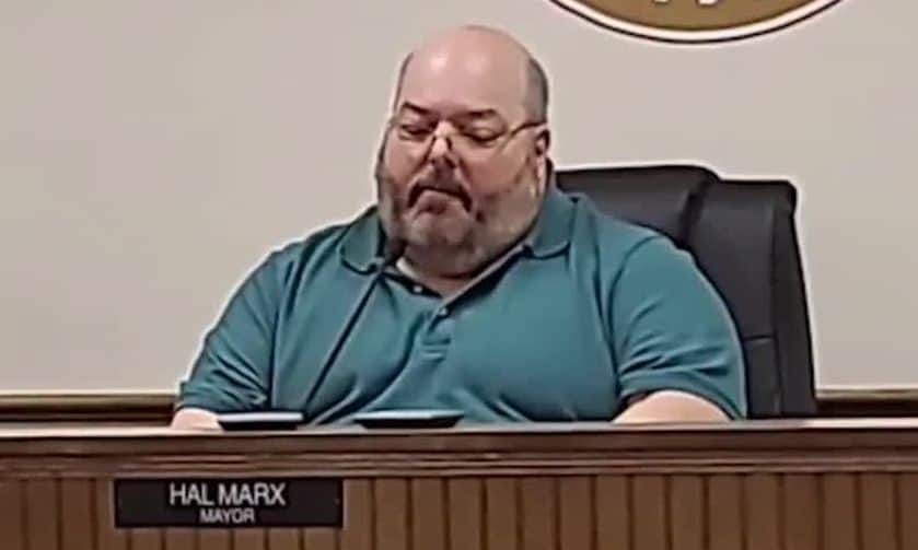 Miss. Mayor Refuses To Resign Over Heinous George Floyd Posts: 'I Will Never Surrender To The Mob Mentality': Watch 1