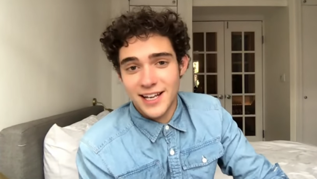 High School Musical Star Chooses 'Love' In Heartwarming Post After Coming Out Video; 'Love Who You Love Shamelessly' 1 High School Musical
