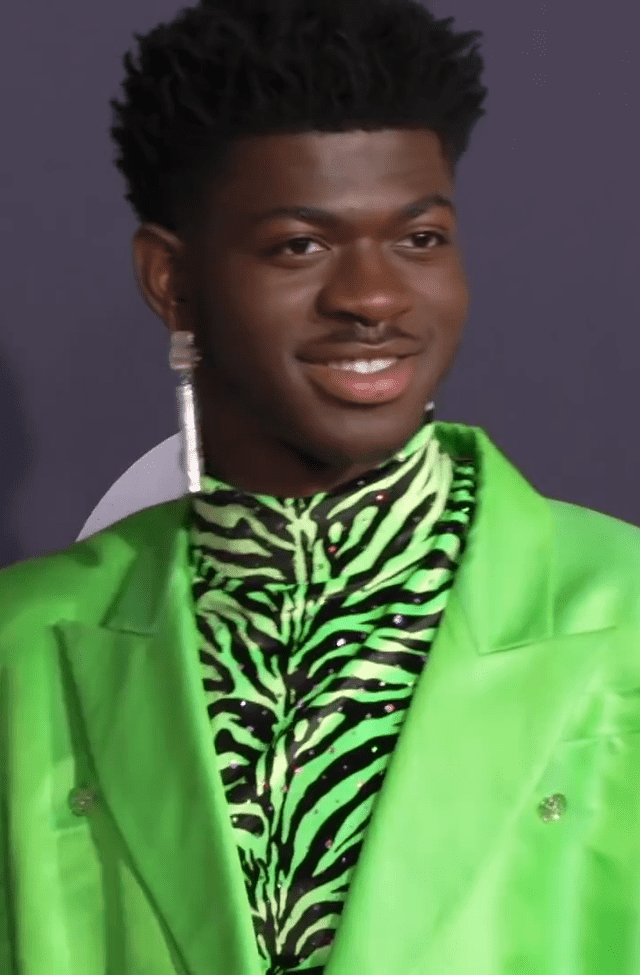 Stranger Things 4; Lil Nas X; Rainbow Capitalism; Apex Legends; Will Smith'S Dad Bod; Arm Wrestling; Edith Surreal; Adele; Effy: Hot Links 2 Lil Nas X
