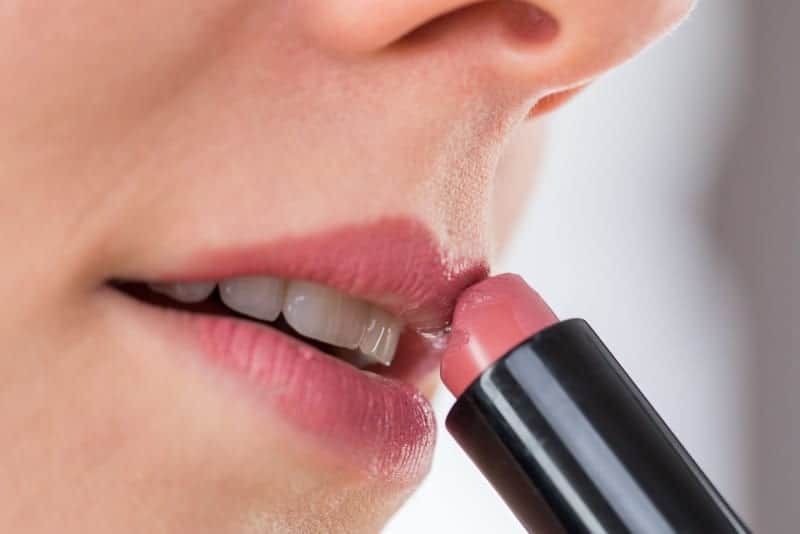 You Ingest About Five Lipsticks A Year. Want To Know What'S In Them? 1 465733 origin 1