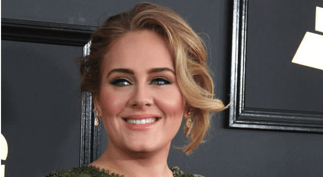 Adele Thinks She Looks Like A 'Bald Eagle' Without Make-Up; Shows Off Celine Dion'S Gum And Her Humor For Vogue'S Q&Amp;A 3 adele thinks