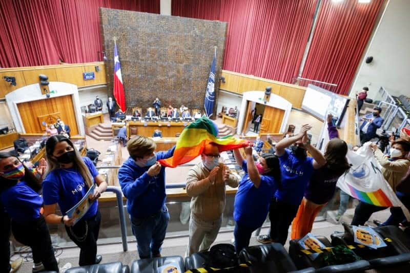 'Love Is Love:' Chile Legalizes Same-Sex Marriage In Historic Vote 5 470329 470329 origin 1 4