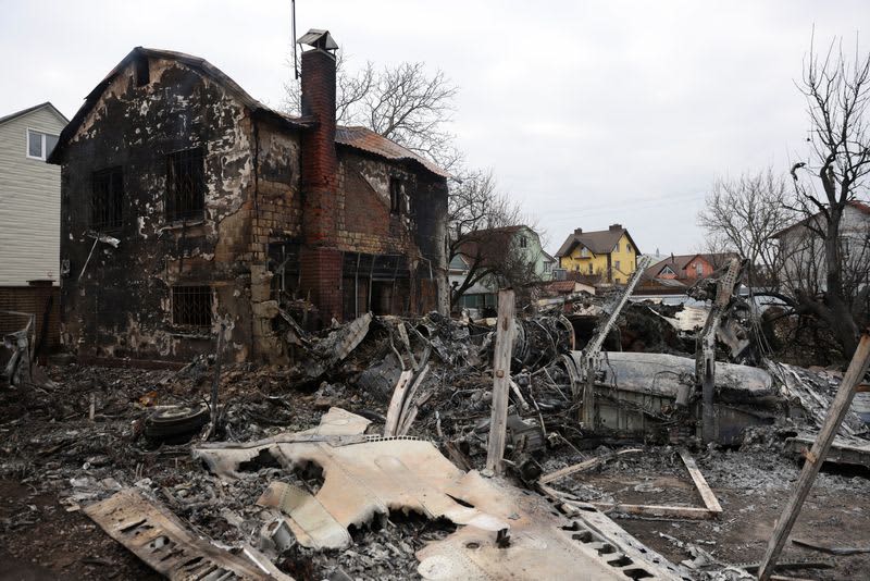 Russian Forces Push Towards Kyiv In The Face Of 'Determined Resistance' 15 497429 497429 origin 1 14