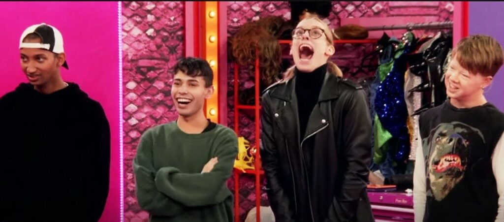 On 'Rupaul'S Drag Race,' It'S '60S Girl Groups Gone Bad 2 Reading is FUNdamental on RuPaul's Drag Race.