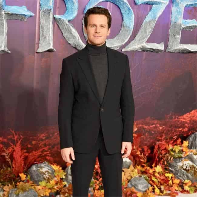 Jonathan Groff And Ben Aldridge To Star In Knock At The Cabin 1 498397 origin 1