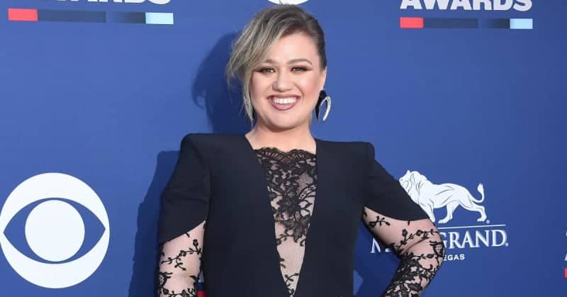 Kelly Clarkson Turns 40! See All Of Her Ups And Downs Over The Past Year 5 510399 510399 origin 1 4