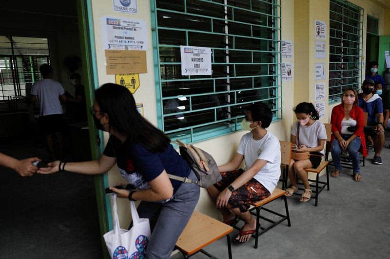 Son Of Late Philippine Dictator Marcos Takes Big Lead In Unofficial Vote Count 7 516813 516813 origin 1 6