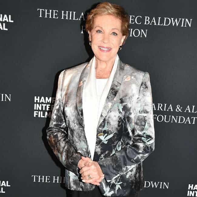 Dame Julie Andrews Was Daunted By Mary Poppins 1 584737 origin 1