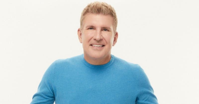Todd Chrisley Gets Surprise Visit From Daughter Savannah While On House Arrest 1 585365 origin 1