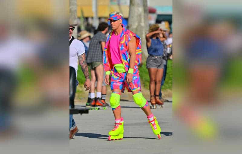 Margot Robbie &Amp; Ryan Gosling Skate Through A Day Of Filming 'Barbie' In Venice Beach: Photos 2 592775 592775 origin 1 1