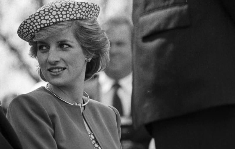 New Handwritten Notes &Amp; Letter Reveal Princess Diana Predicted She May Be Killed In A 'Staged Car Accident' 3 637171 637171 origin 1 2