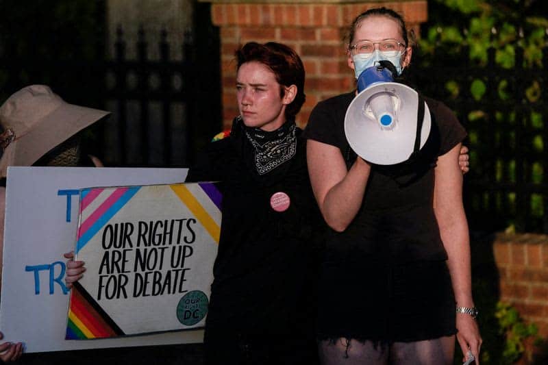 U.s. Clinics Scramble As Courts, Politicians Battle Over Abortion Restrictions 1 637878 origin 1